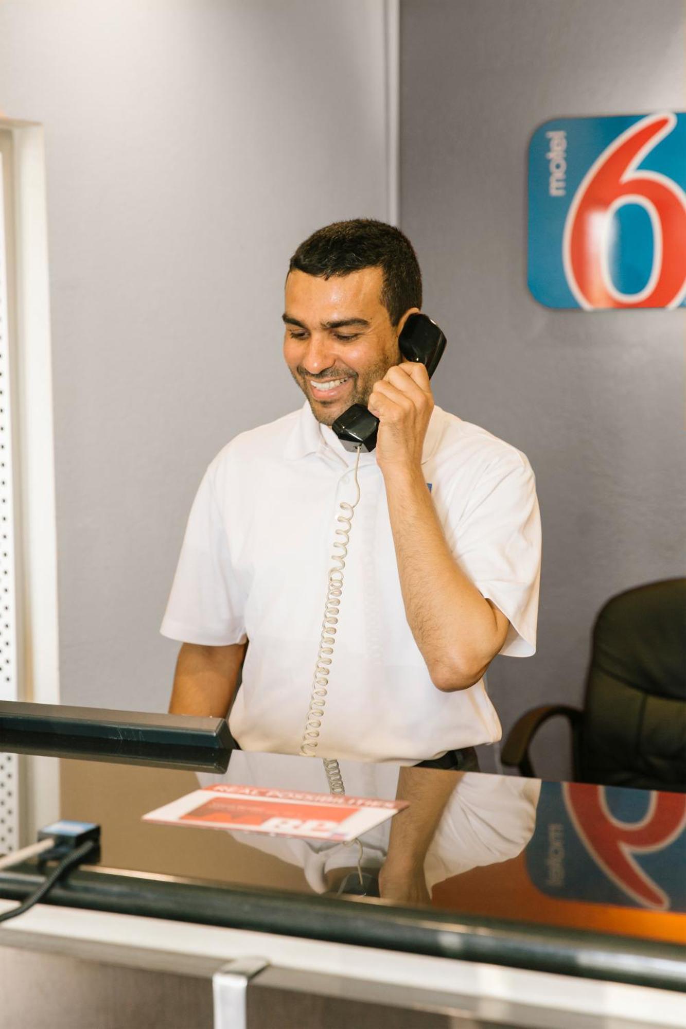 Motel 6-Metropolis, Il Dış mekan fotoğraf