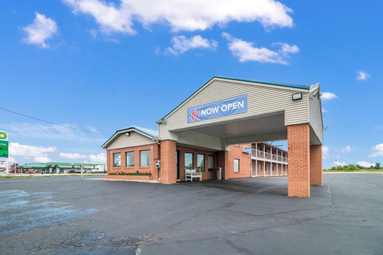 Motel 6-Metropolis, Il Dış mekan fotoğraf